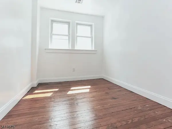 202 Kerrigan Blvd #2, Newark City, NJ 07106