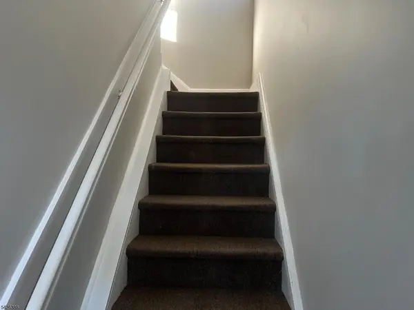104 W High St  FL 2, Somerville Boro, NJ 08876