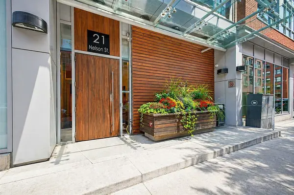 21 Nelson ST #Lph01, Toronto C01, ON M5V 3H9
