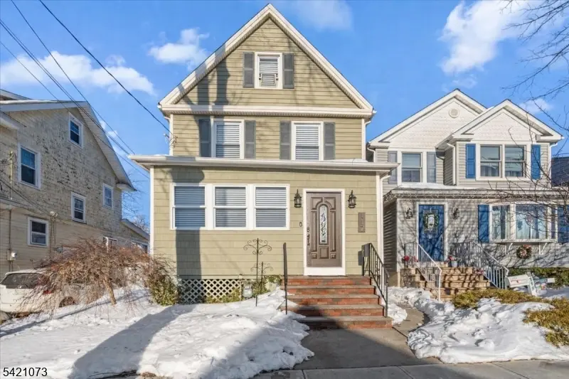 117 Pershing Ave, Roselle Park Boro, NJ 07204