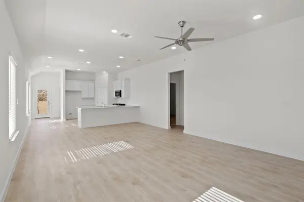 8208 Coastal Lane, Aubrey, TX 76227