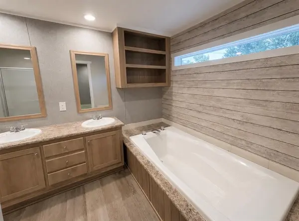 198 Post Oak Drive, Whitney, TX 76692