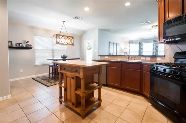 913 Buffalo creek Drive, Mckinney, TX 75072