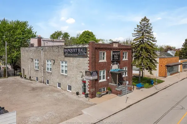 1457 DROUILLARD Road, Windsor, ON N8Y 2R8