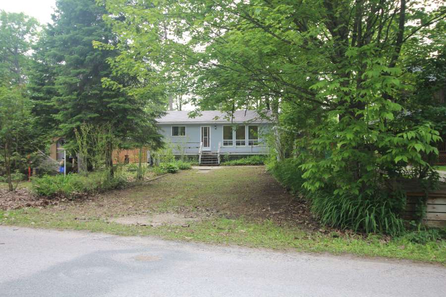 126 Woodward DR, Tiny, ON L0L 2J0