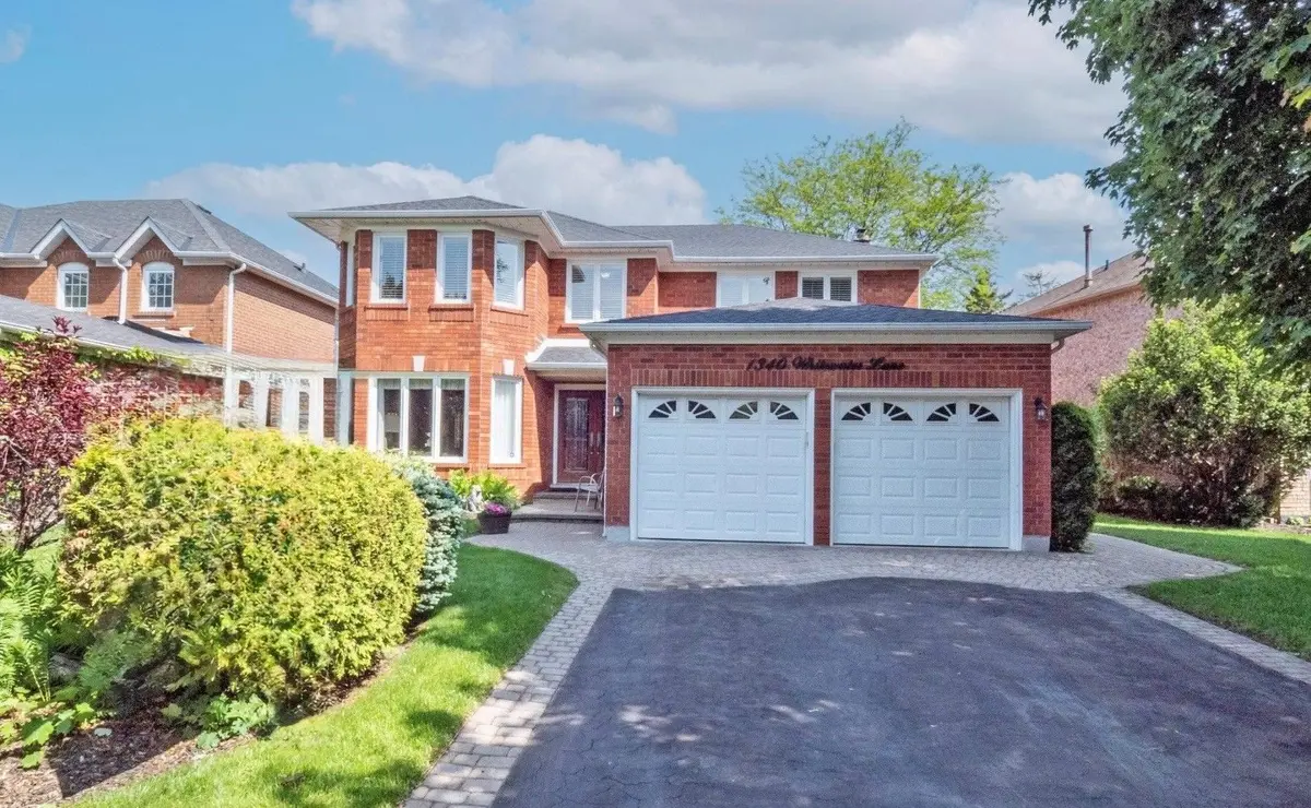 1340 Whitewater LN, Mississauga, ON L5V 1L8