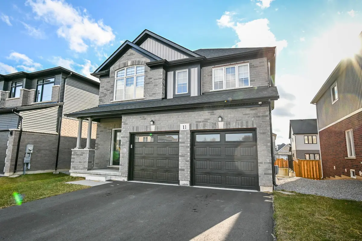 11 Overholt DR #Upper Level, Thorold, ON L2V 0G4