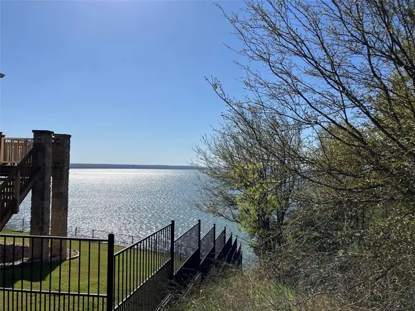 1224 Overlook Court, Whitney, TX 76692