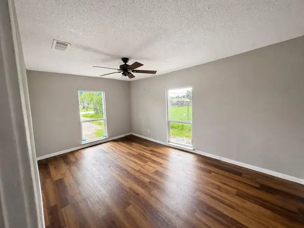 2622 Crystal Drive, Balch Springs, TX 75180