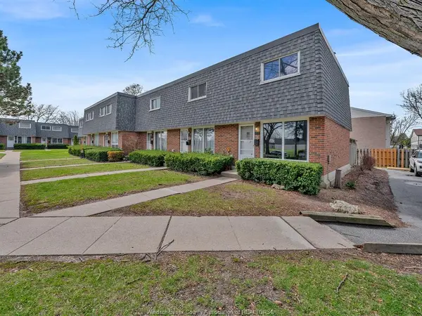 272 VICTORIA Street #40, Amherstburg, ON N9V 2K5