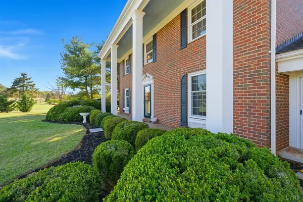 2631 Meadors Spur RD, Moneta, VA 24121