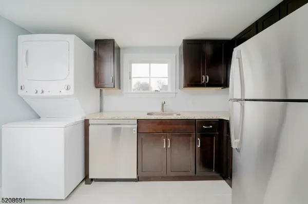 104 Main St, Chatham Boro, NJ 07928