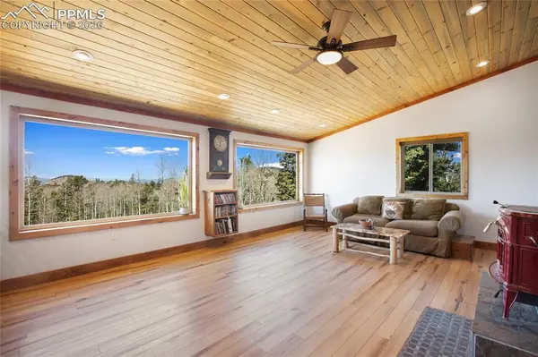 2747 County Road 61, Cripple Creek, CO 80813