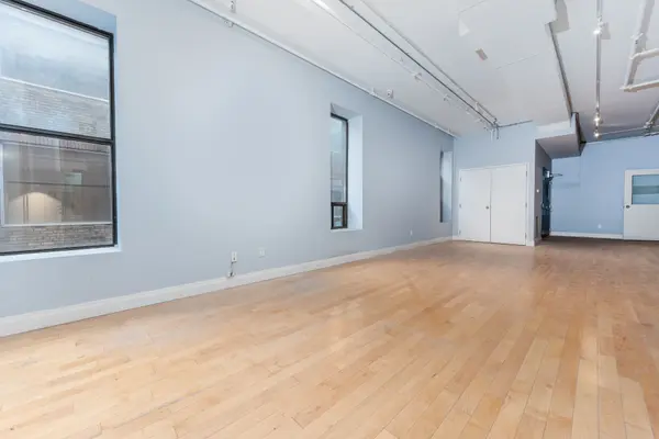 489 Queen ST W #201, Toronto C01, ON M5V 2B4