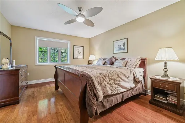 1019 North Shore BLVD #8, Burlington, ON L7T 1X8