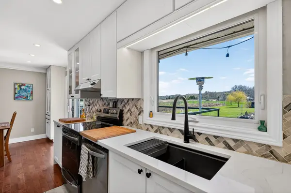 2021 County  3 RD, Prince Edward County, ON K0K 1L0