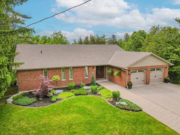 13 Randell DR, Guelph/eramosa, ON N1H 6J4