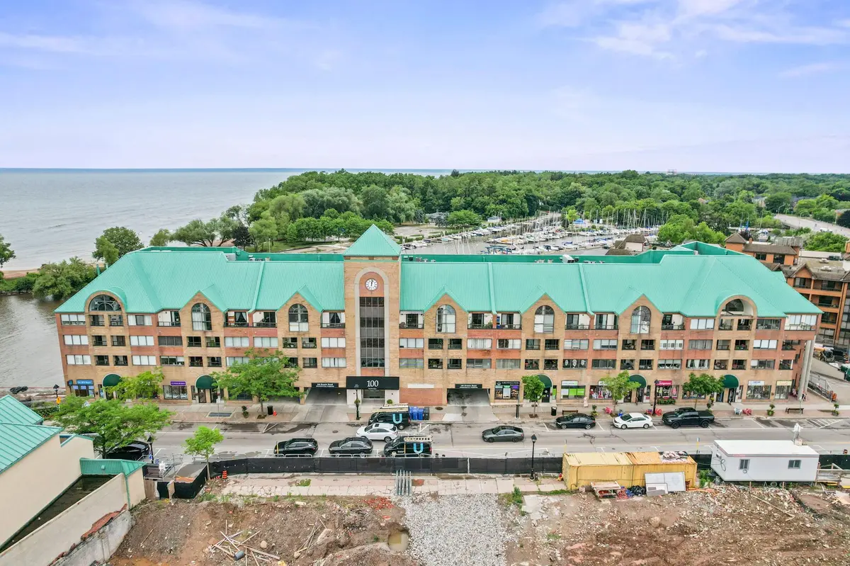 100 Bronte RD #416, Oakville, ON L6L 6L5