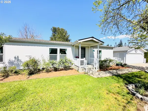 2438 MAIA LOOP, Springfield, OR 97477