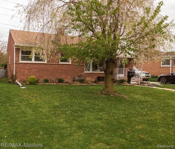 15121 Pennsylvania AVE, Allen Park, MI 48101