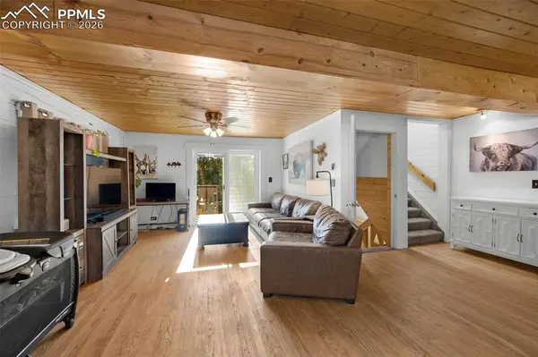 1276 Pinewood RD, Florissant, CO 80816