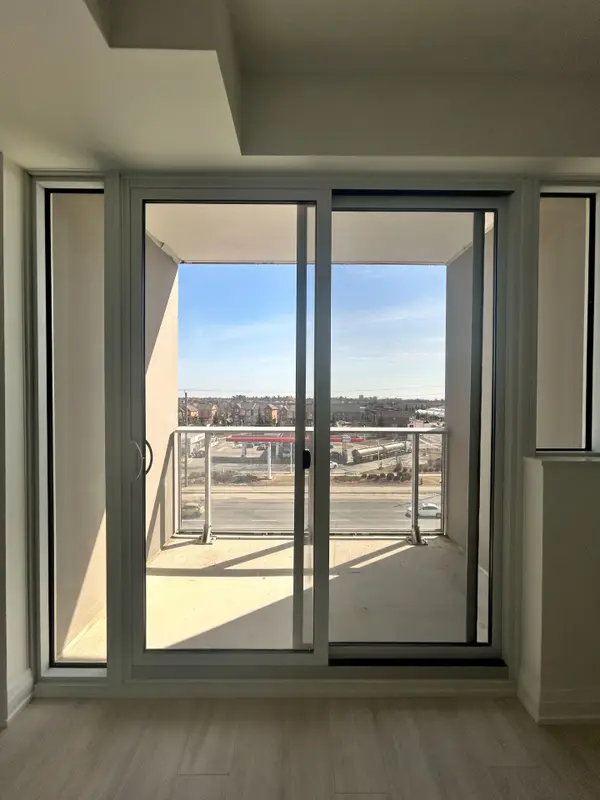 412 Silver Maple RD S #512, Oakville, ON L6H 0S2
