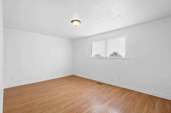 11 Cathcart CRES, Brampton, ON L6T 2A4
