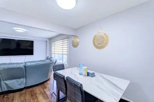 5 Roehampton CRES, Brampton, ON L6Y 2R3