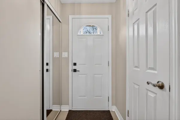 150 Gateshead CRES #19, Hamilton, ON L8G 4A7