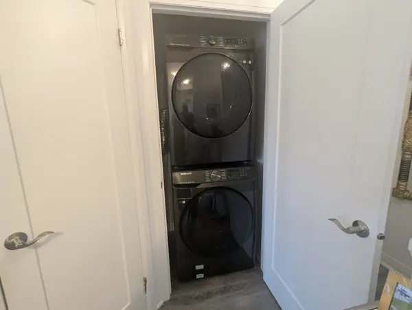 56 Waterlilly WAY, Hamilton, ON L0R 1P0