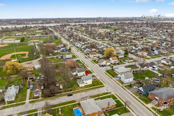 244 Gilmore RD, Fort Erie, ON L2A 2M3