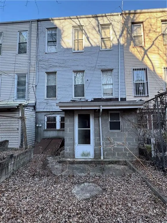 6 Pilling ST, Brooklyn, NY 11207