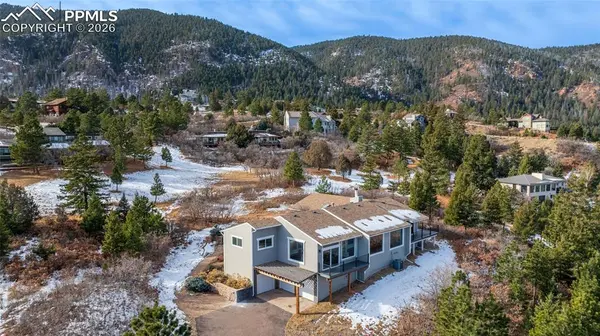 6943 Fox CIR, Larkspur, CO 80118