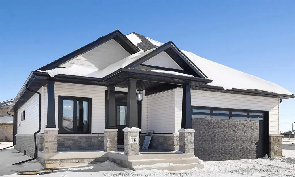 111 FENCELINE Drive, Chatham, ON N7M 6B4
