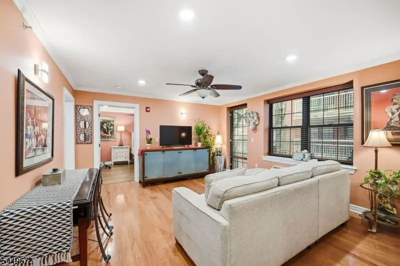 7 Prospect St #410, Morristown Town, NJ 07960