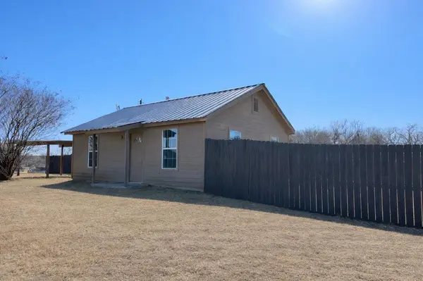 137 Wesley Lane, Bridgeport, TX 76426