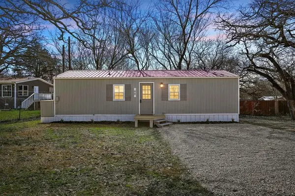 88 Live Oak Street, Alvarado, TX 76009