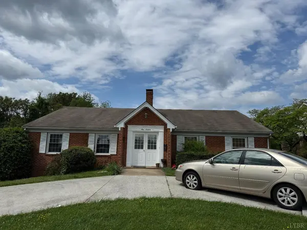919 Sandusky DR, Lynchburg, VA 24502