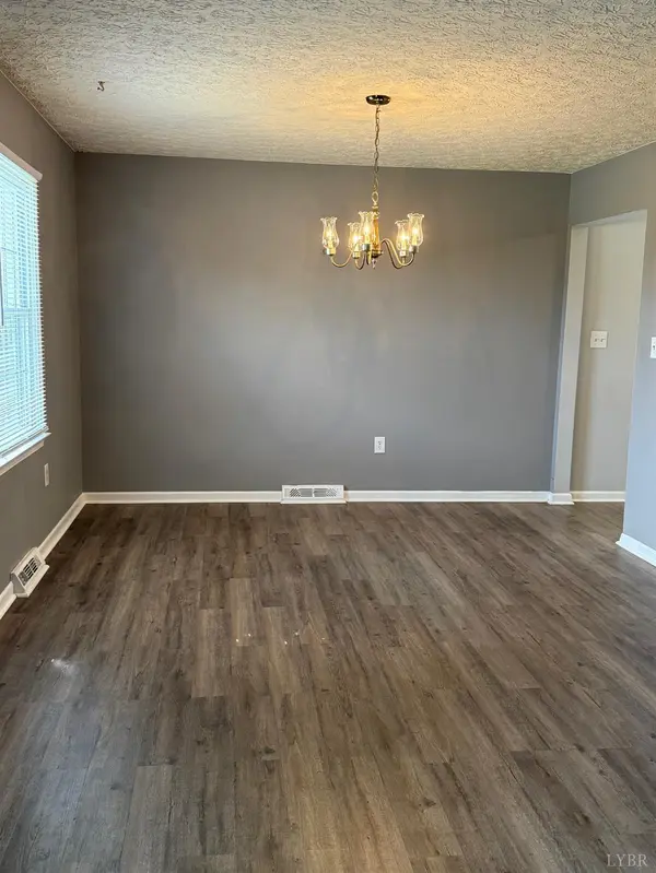 919 Sandusky DR, Lynchburg, VA 24502