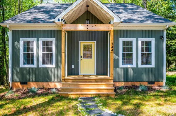 1244 Windsor DR, Bedford, VA 24523