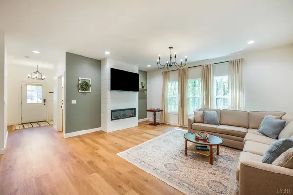 1244 Windsor DR, Bedford, VA 24523