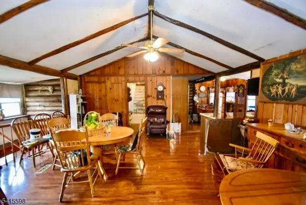 21 Grandview Ave, Jefferson Twp., NJ 07460