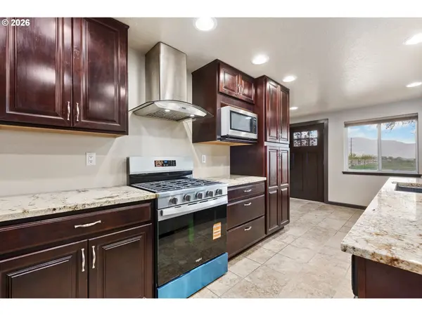 58015 GODLEY RD, Union, OR 97883