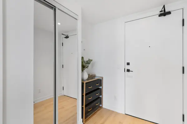 319 Jarvis ST #1612, Toronto C08, ON M5B 0C8