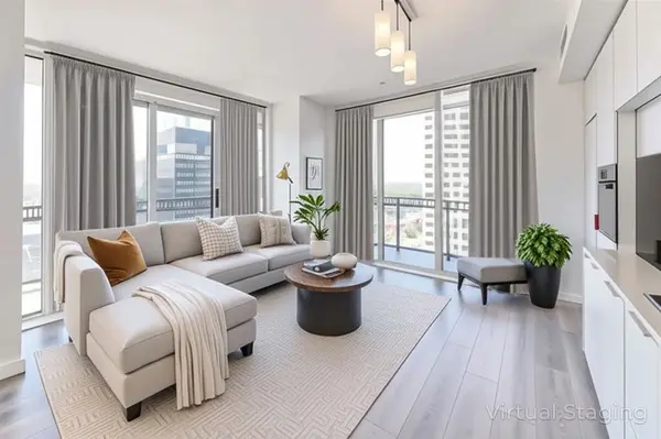8 Eglinton AVE E #1002, Toronto C10, ON M4P 0C1