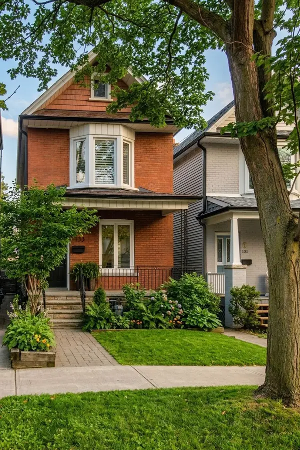 133 Langford AVE, Toronto E03, ON M4J 3E5