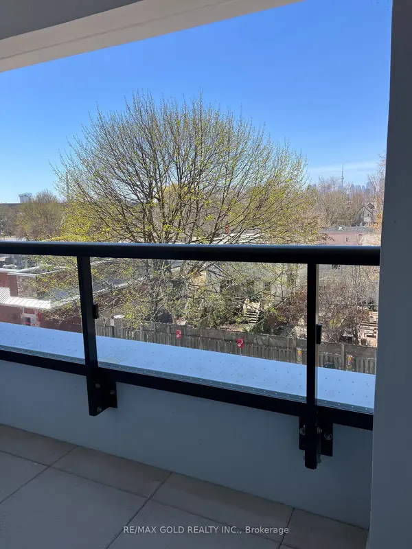1050 Eastern AVE #322, Toronto E02, ON M4L 0B7