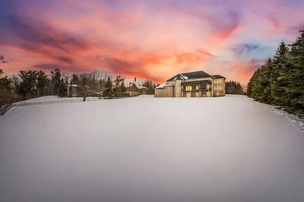56 Orico CT, Vaughan, ON L4H 3N5