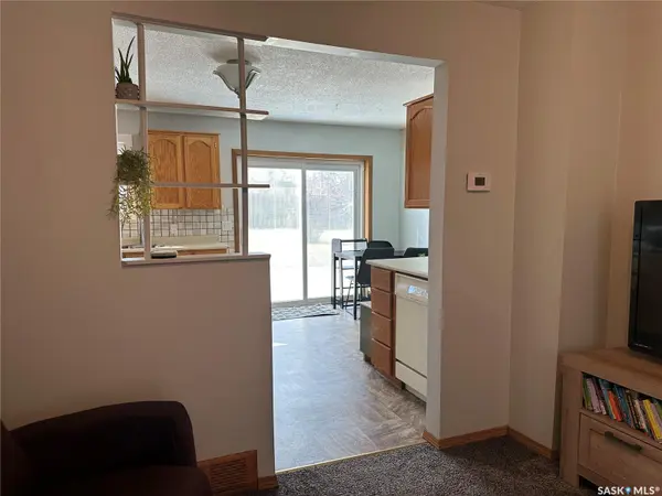 24 3rd AVENUE SE, Weyburn, SK S4H 1X2