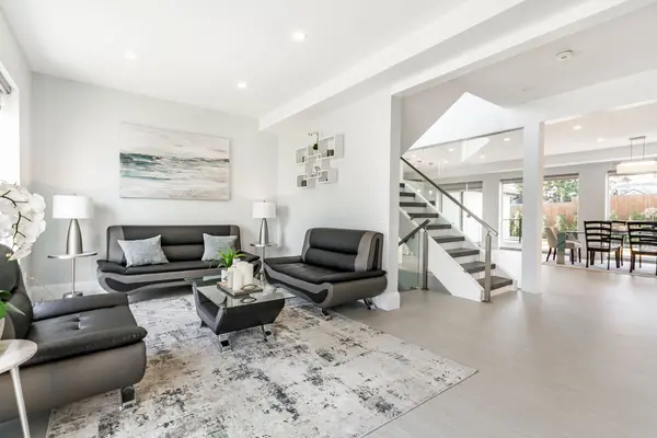 46 Ashfield DR, Toronto W08, ON M9C 4T9